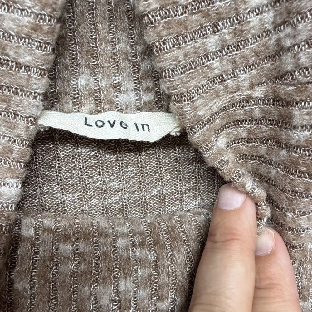 Womens M Beige Turtleneck Sweater Front Slit 3/4 Sleeve - Picture 3 of 8